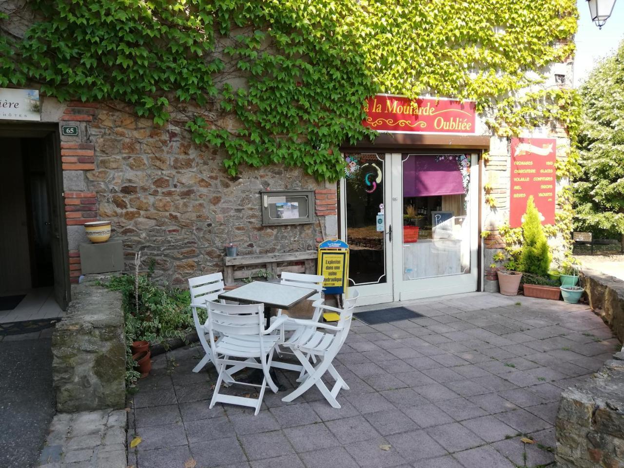 拉费里埃住宿加早餐旅馆 Saint-Médard-en-Forez 外观 照片